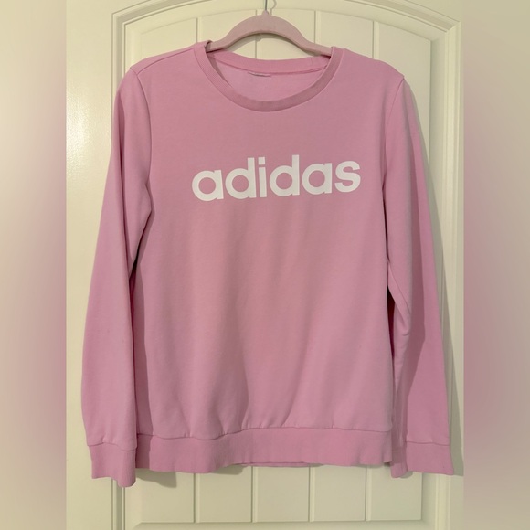 adidas Tops - Women’s Adidas sweatshirt
